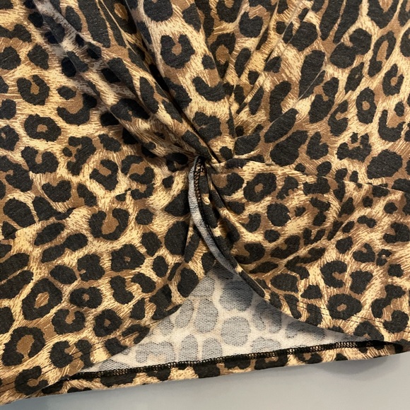 Top - Picture 2 of 3